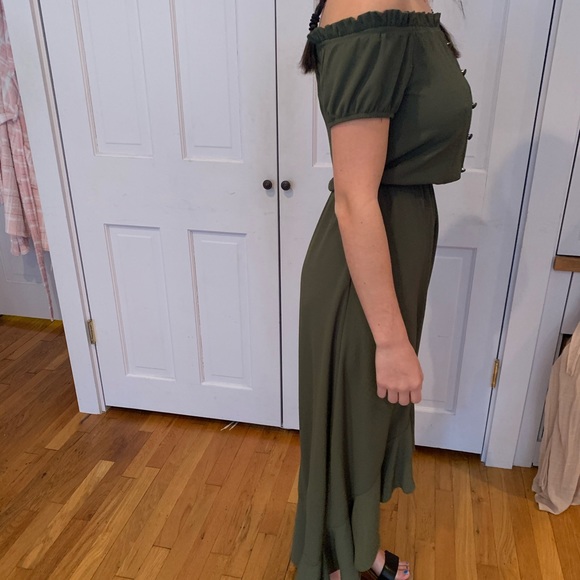 Olive green off the shoulder dress - Picture 2 of 3